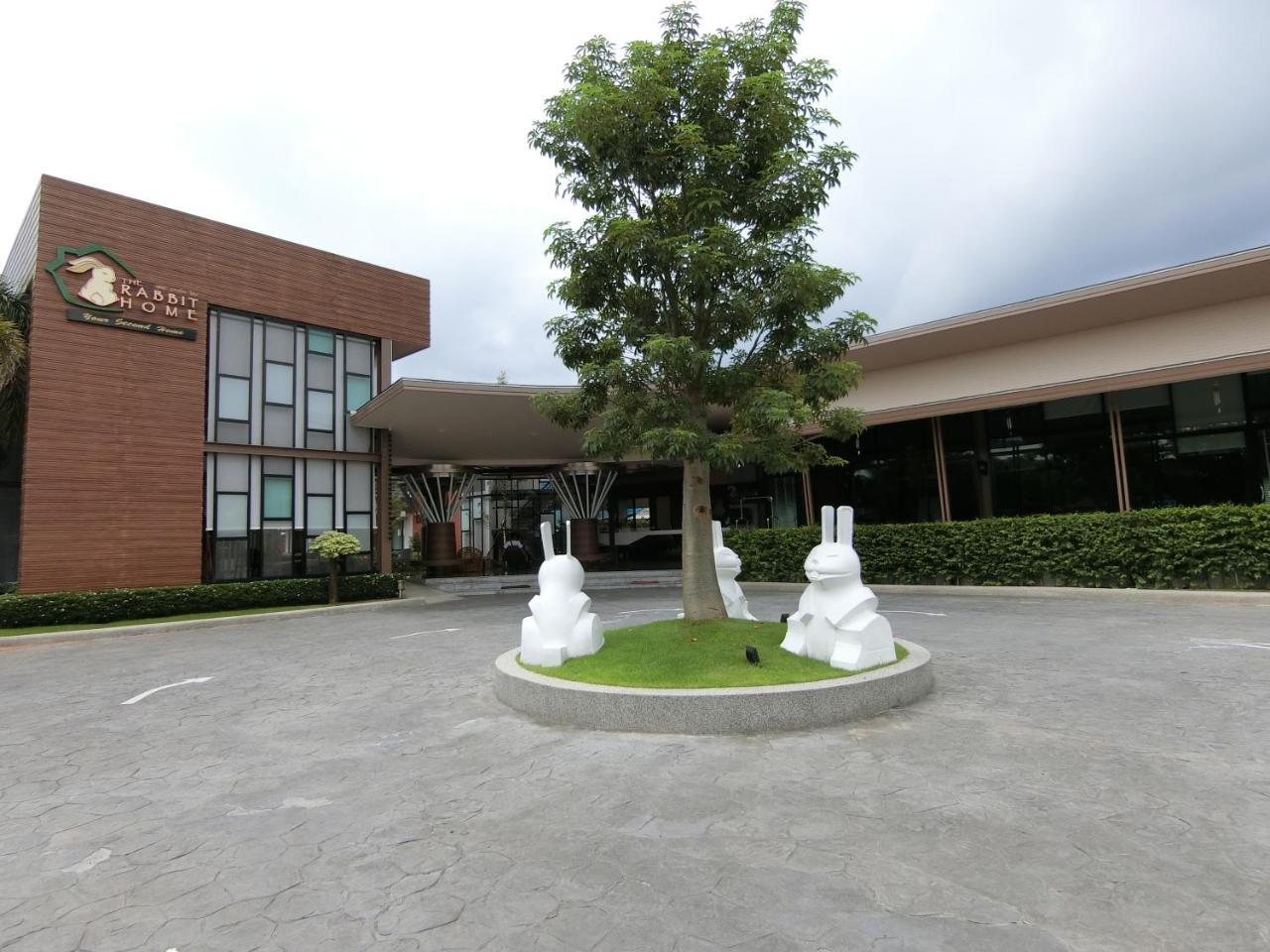 The Rabbit Home Nakhon Nayok Exterior photo